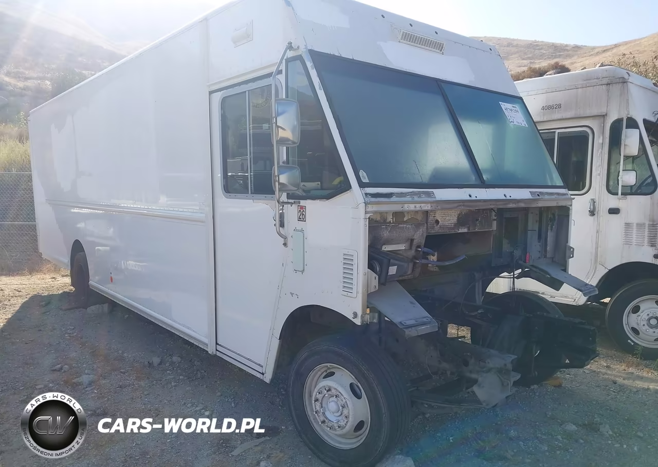 2014 Ford F-59 Commercial Stripped