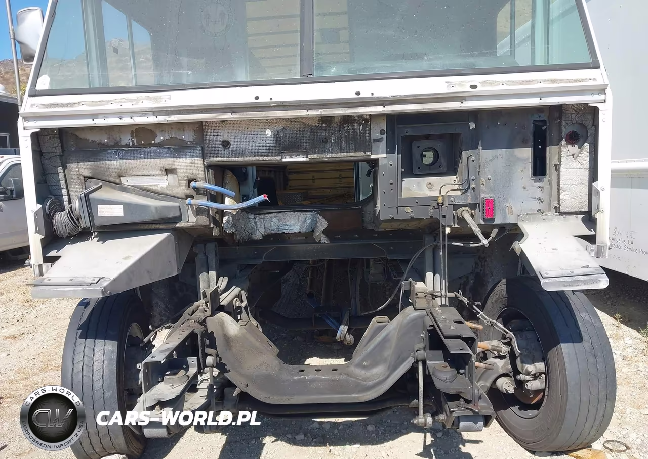 2014 Ford F-59 Commercial Stripped VIN:1F66F5KYXE0A07587 - 10