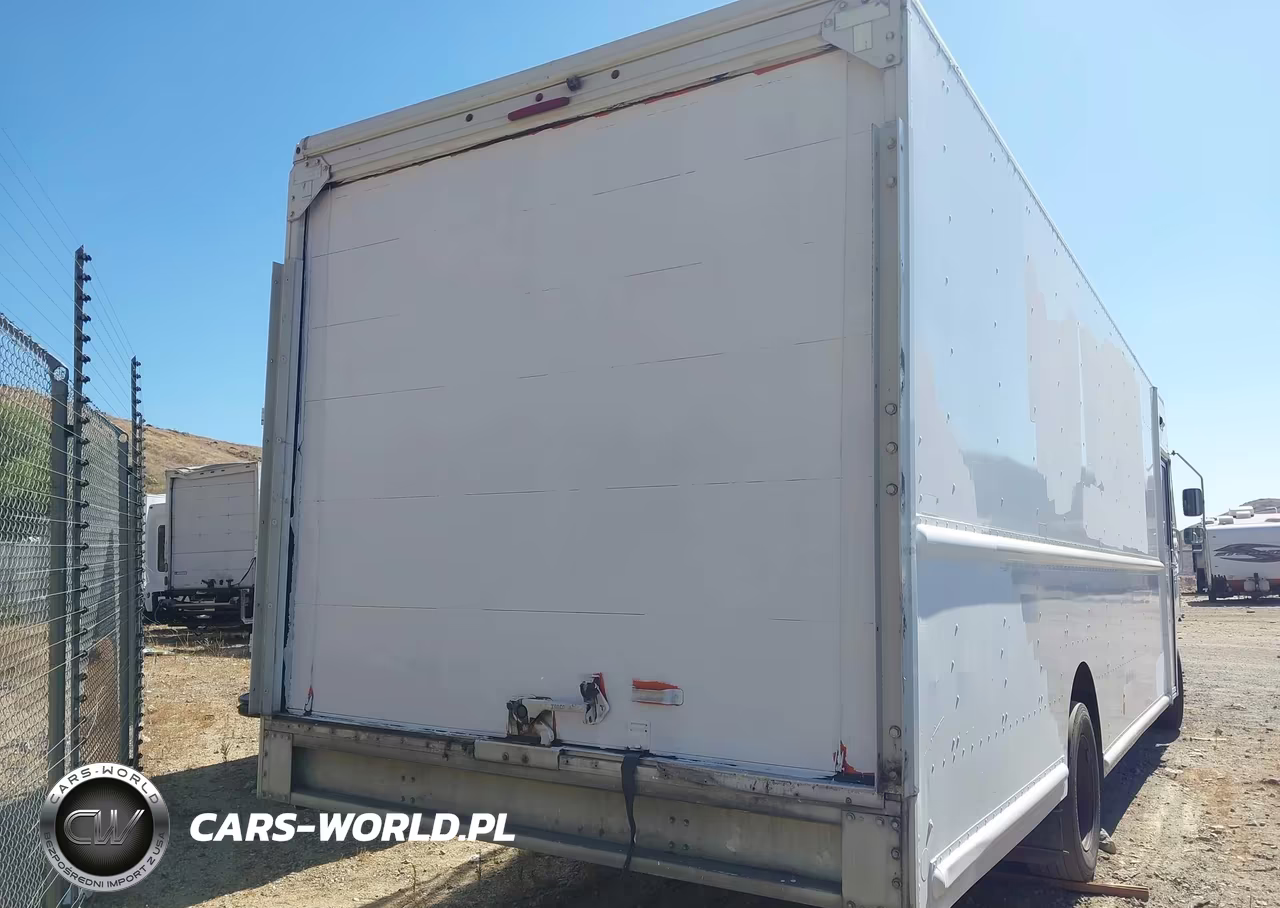 2014 Ford F-59 Commercial Stripped VIN:1F66F5KYXE0A07587 - 4