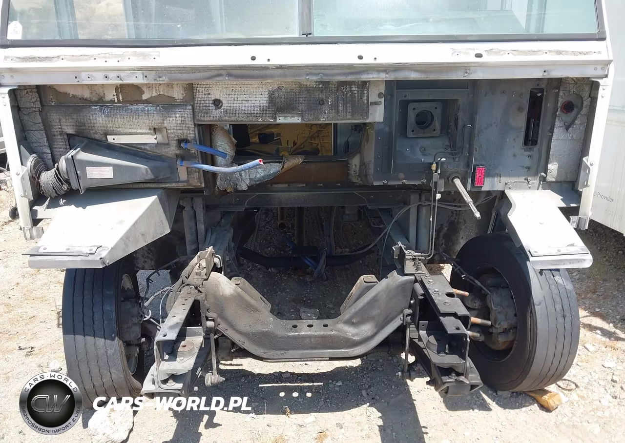 2014 Ford F-59 Commercial Stripped VIN:1F66F5KYXE0A07587 - 9