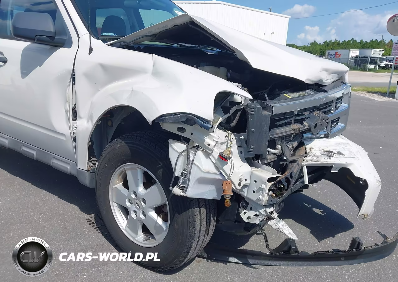 2012 Ford Escape Xls VIN:1FMCU0C71CKC13683 - 12