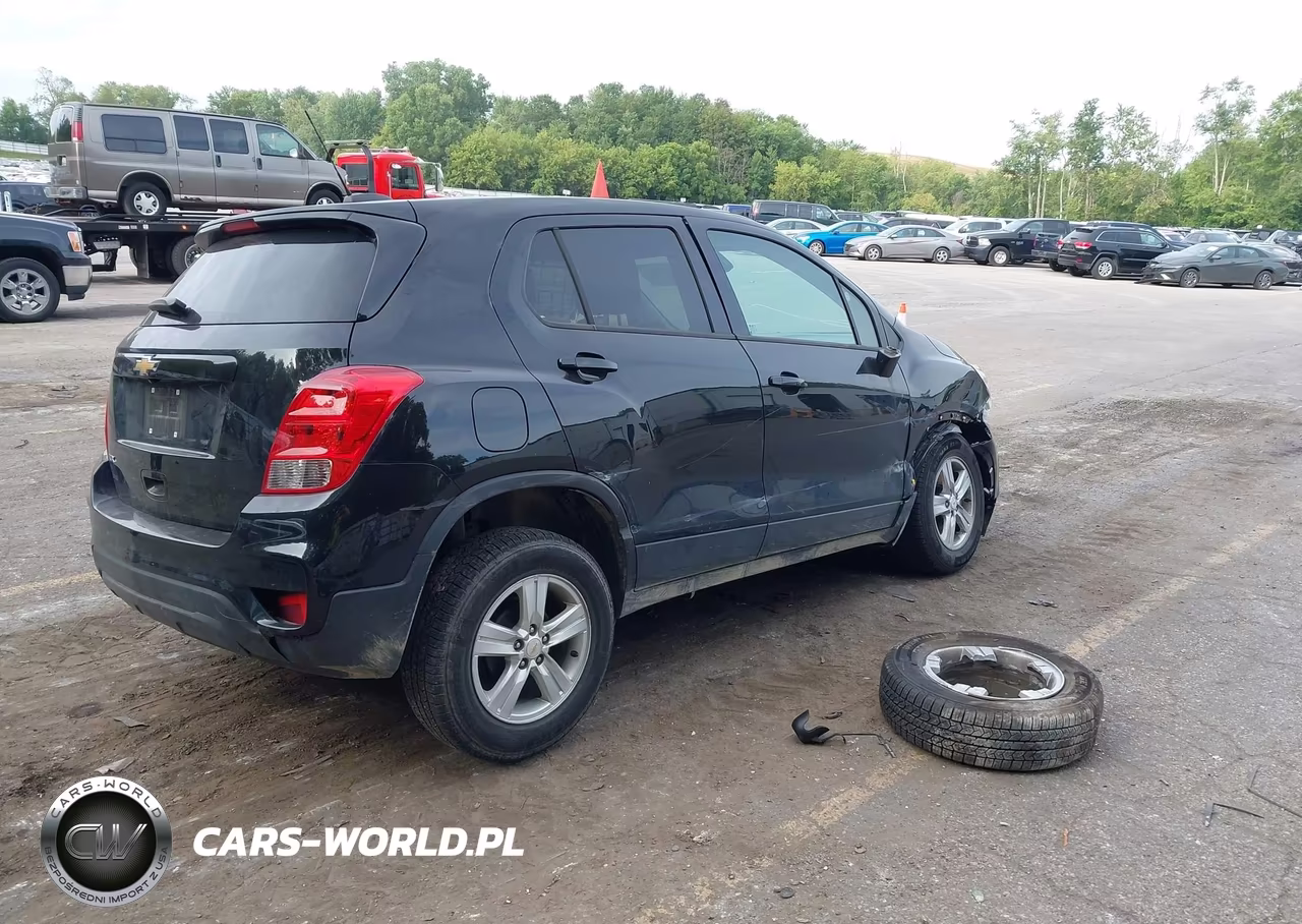 2020 Chevrolet Trax Fwd Ls VIN:KL7CJKSB4LB066092 - 4