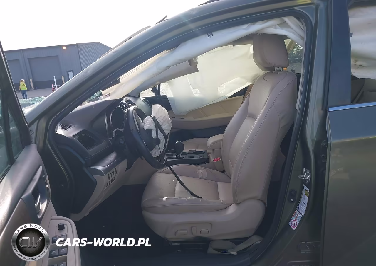 2018 Subaru Outback 2.5I Limited VIN:4S4BSANC4J3387921 - 5