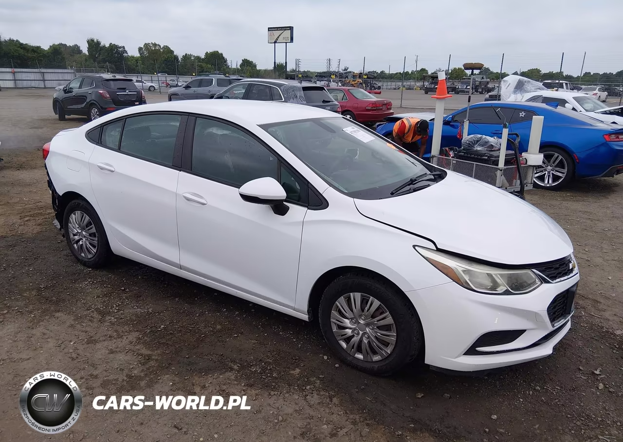 2018 Chevrolet Cruze Ls Auto – zdjęcie 1 z 20