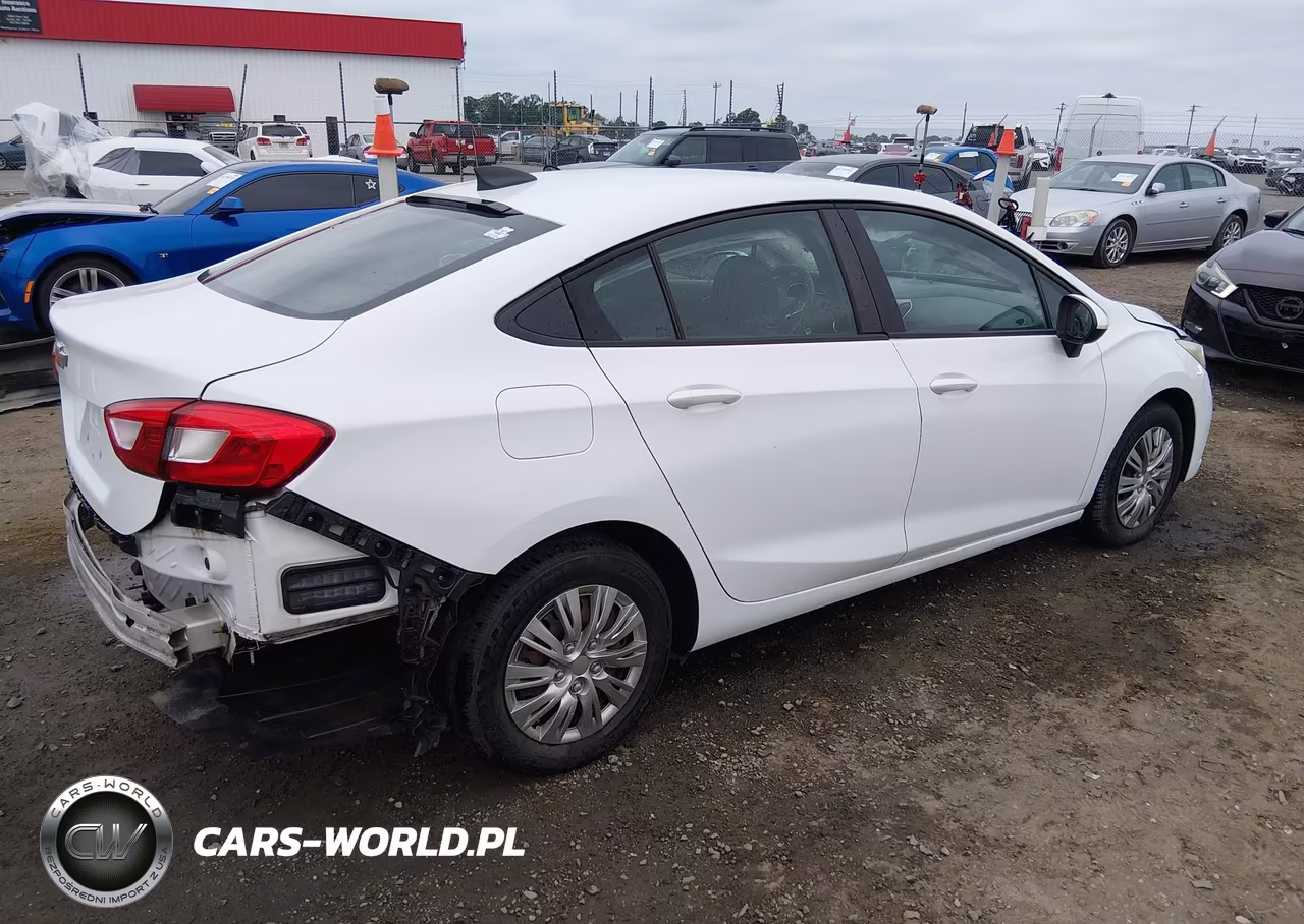 2018 Chevrolet Cruze Ls Auto VIN:1G1BC5SM7J7129433 - 4