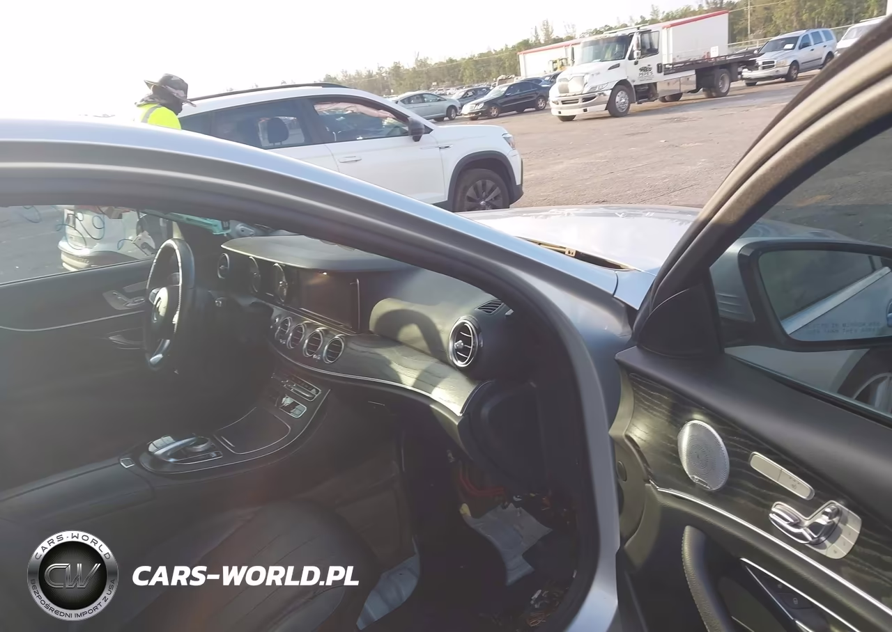 2018 Mercedes-Benz E 300 VIN:WDDZF4JB0JA429458 - 5