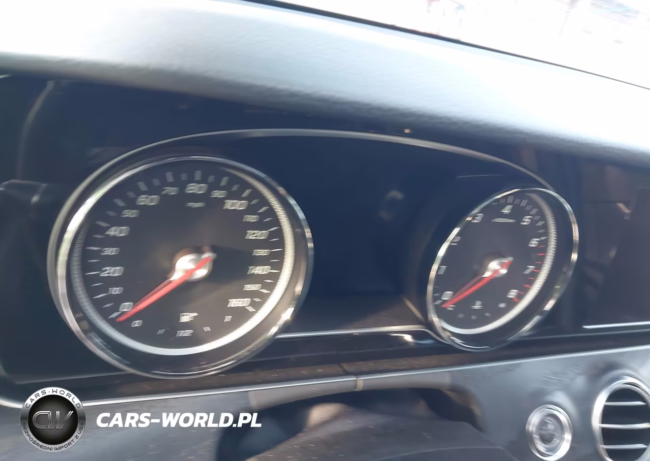 2018 Mercedes-Benz E 300 VIN:WDDZF4JB0JA429458 - 7