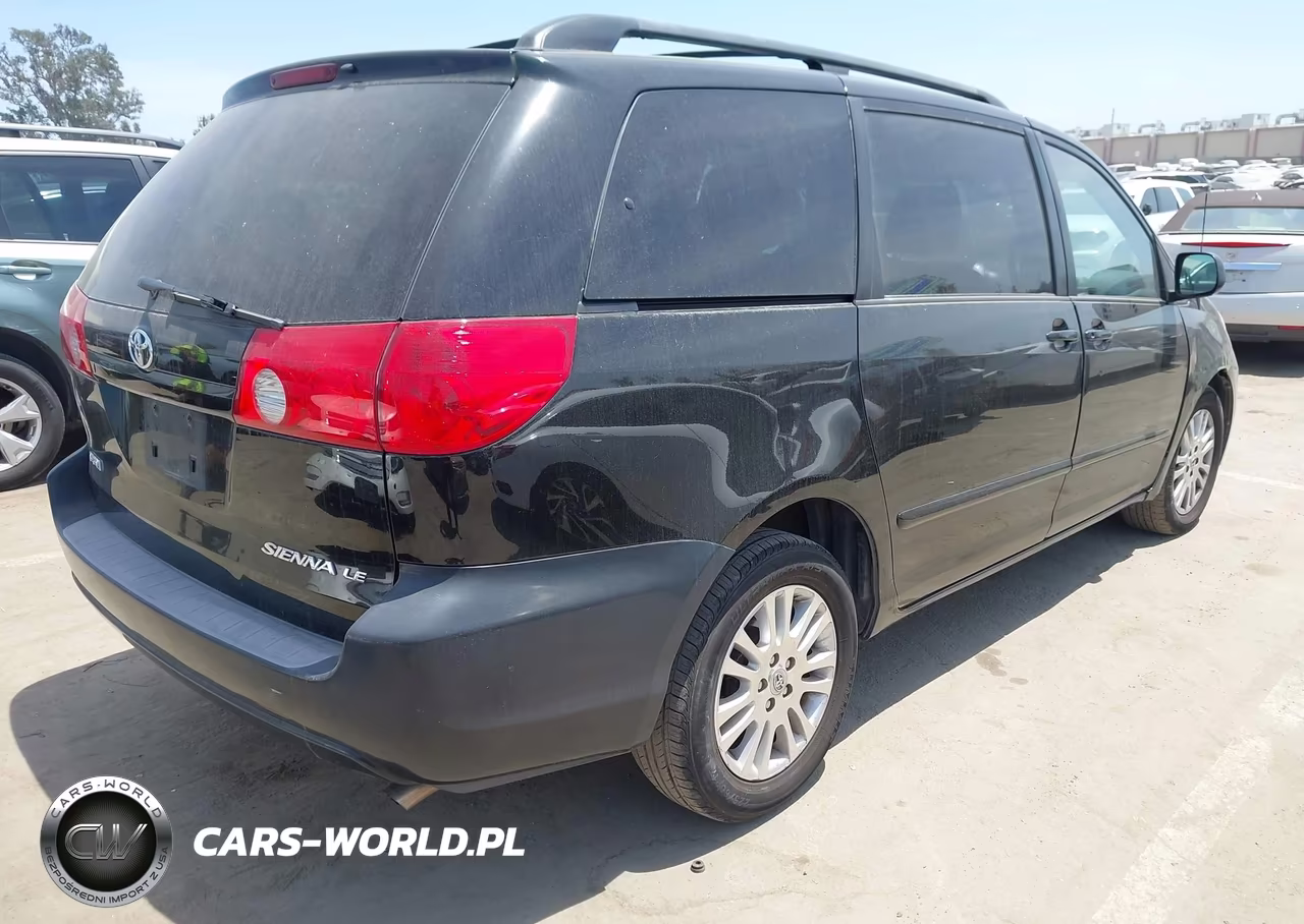 2010 Toyota Sienna Le VIN:5TDKK4CC4AS318203 - 4