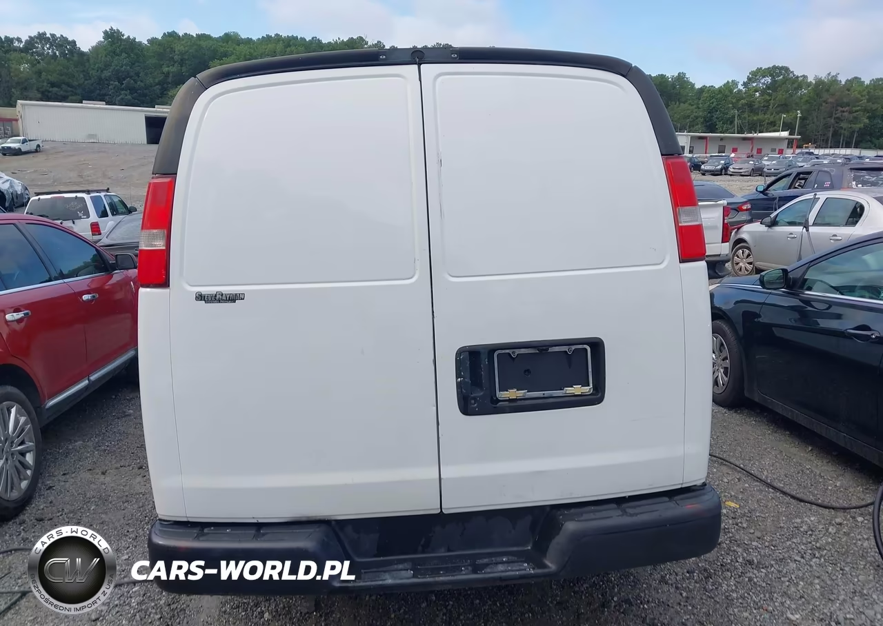 2017 Chevrolet Express 2500 Work Van VIN:1GCWGAF13H1321550 - 16