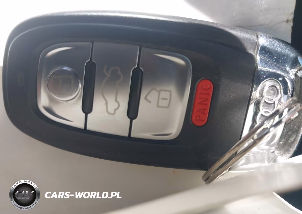2015 Audi Q5 2.0T Premium VIN:WA1LFAFPXFA051606 - 11