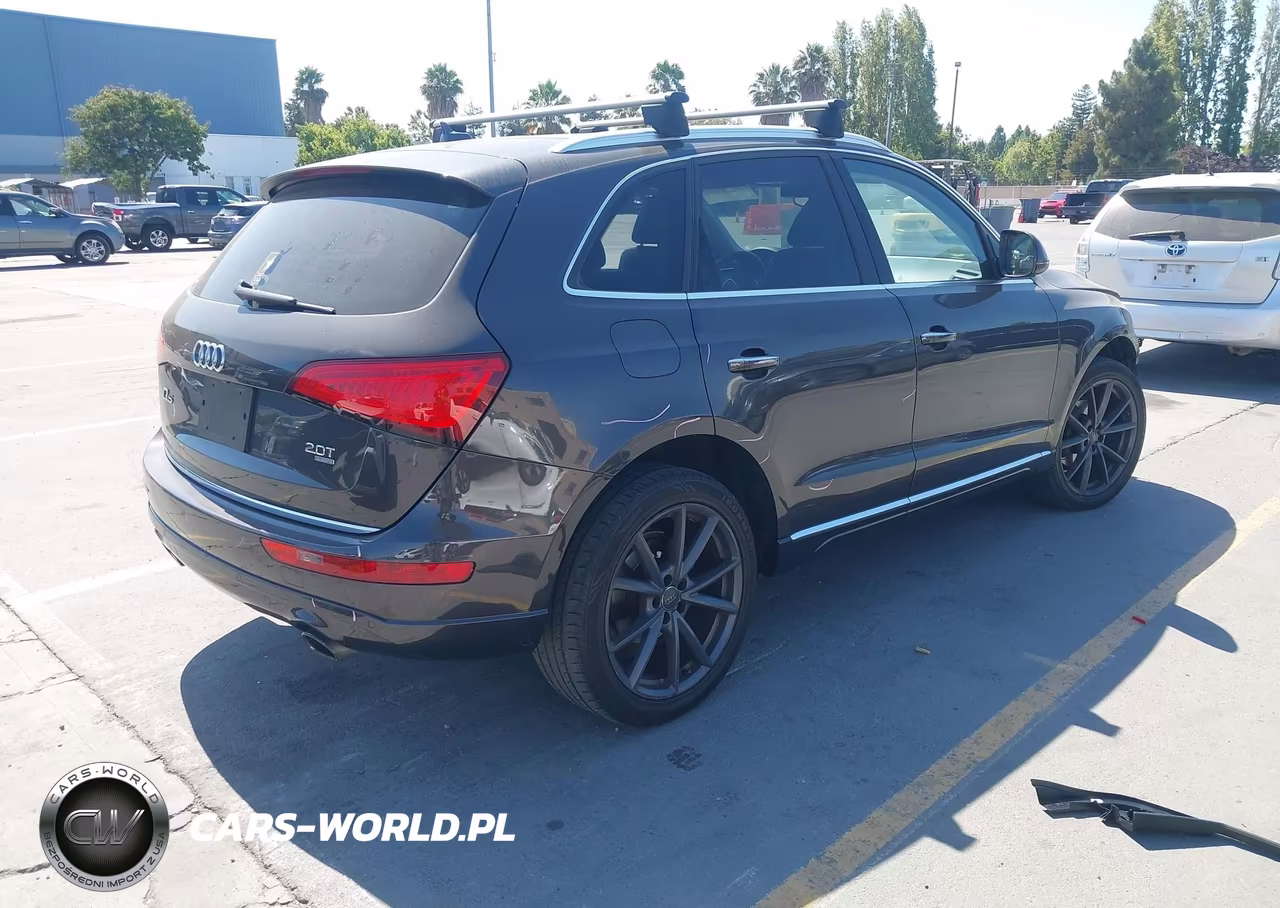 2015 Audi Q5 2.0T Premium VIN:WA1LFAFPXFA051606 - 4