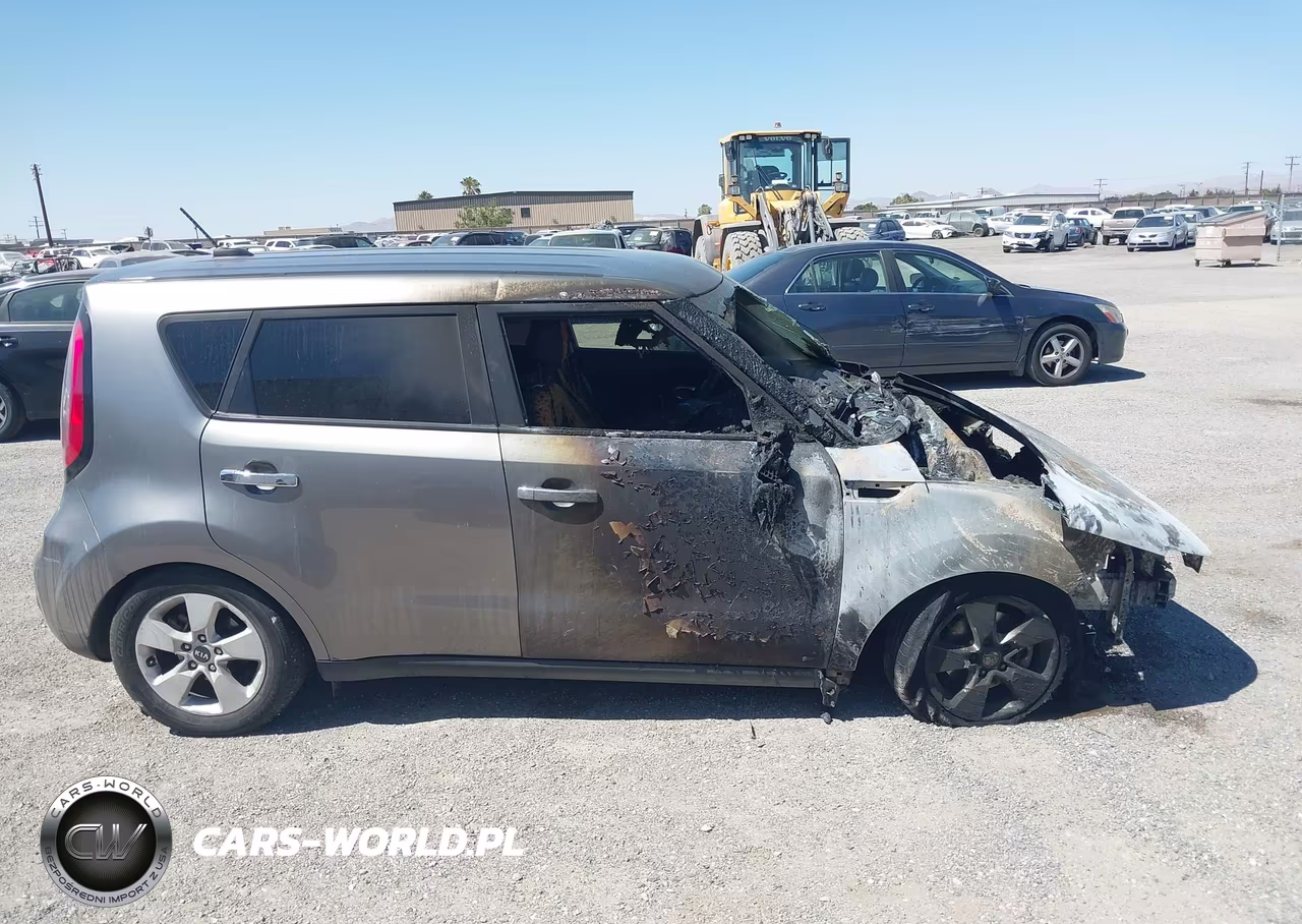 2018 Kia Soul VIN:KNDJN2A26J7571292 - 12