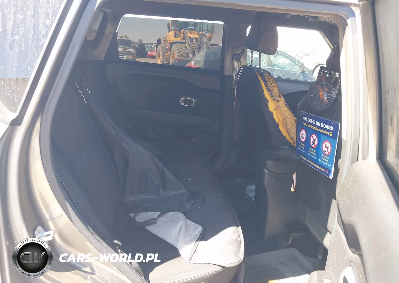 2018 Kia Soul VIN:KNDJN2A26J7571292 - 8