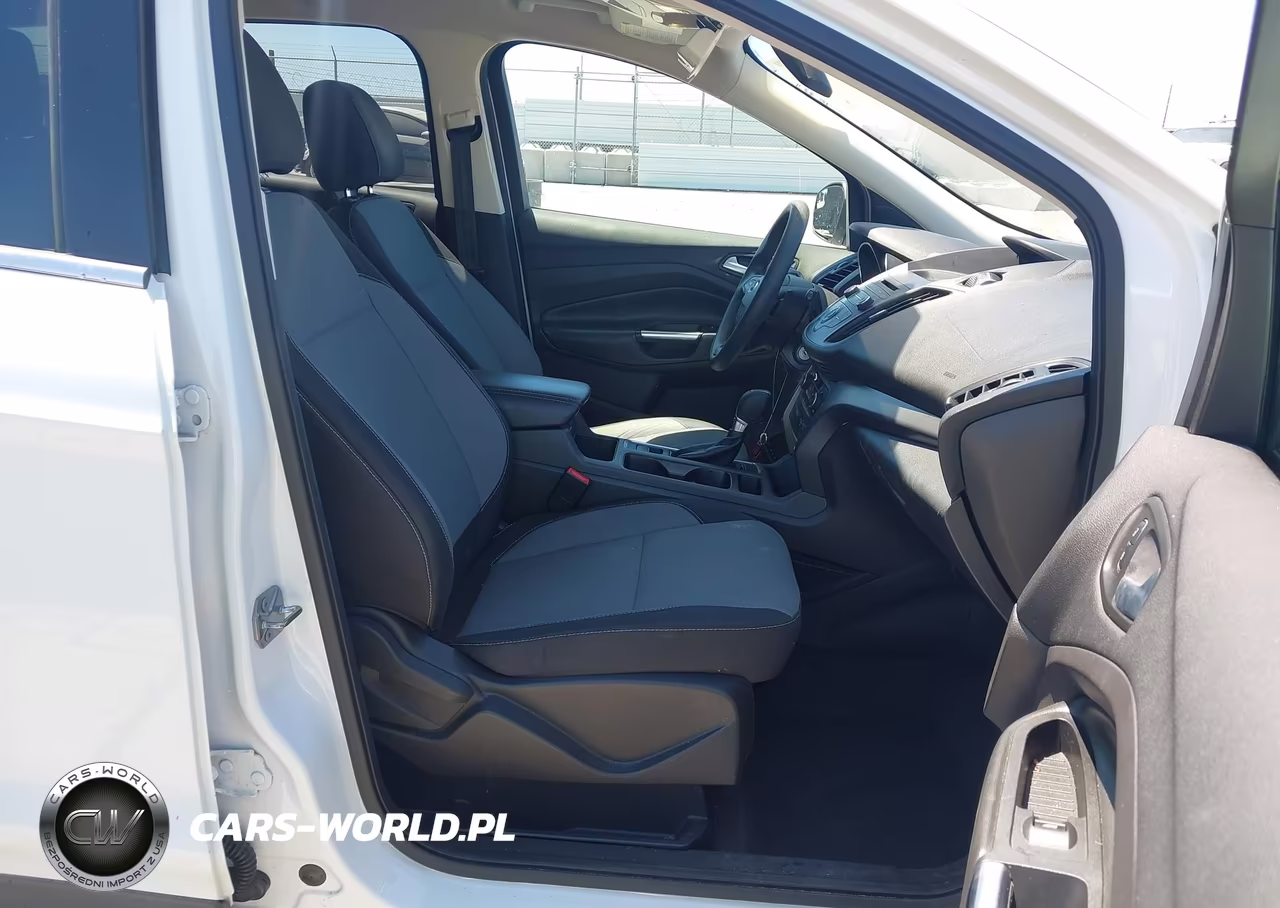 2017 Ford Escape Se VIN:1FMCU0GD6HUF08371 - 5