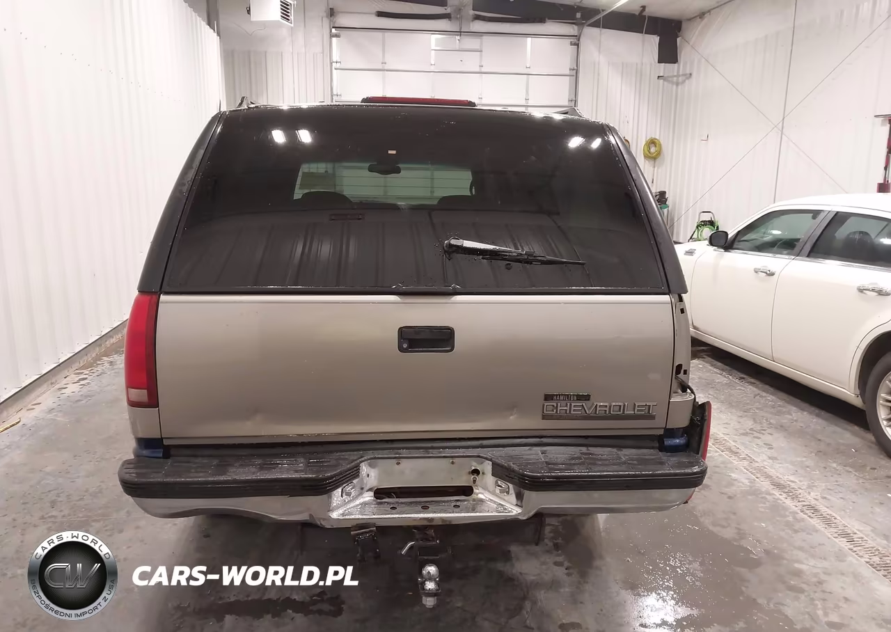 1998 Chevrolet Suburban 1500 VIN:1GNFK16R2WJ320995 - 16