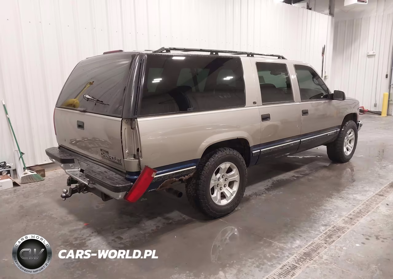 1998 Chevrolet Suburban 1500 VIN:1GNFK16R2WJ320995 - 4
