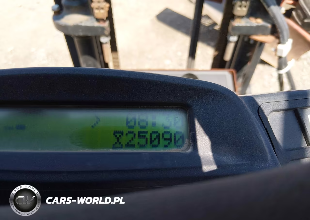 2008 Hyster Forklift VIN:F187V13700F - 7