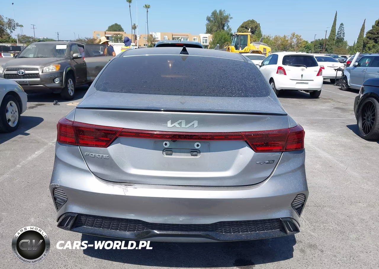 2024 Kia Forte Gt-Line VIN:3KPF54AD8RE727511 - 16