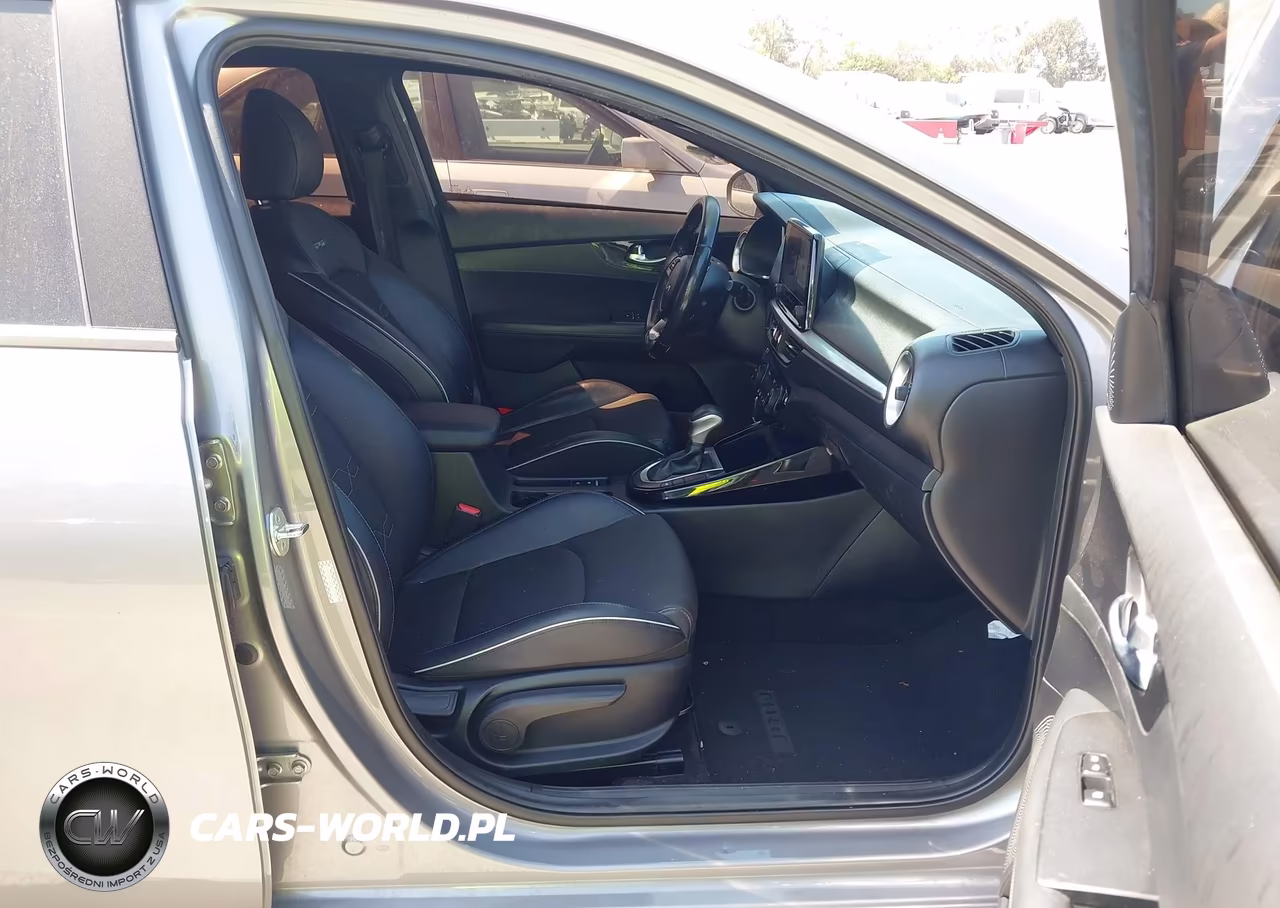 2024 Kia Forte Gt-Line VIN:3KPF54AD8RE727511 - 5