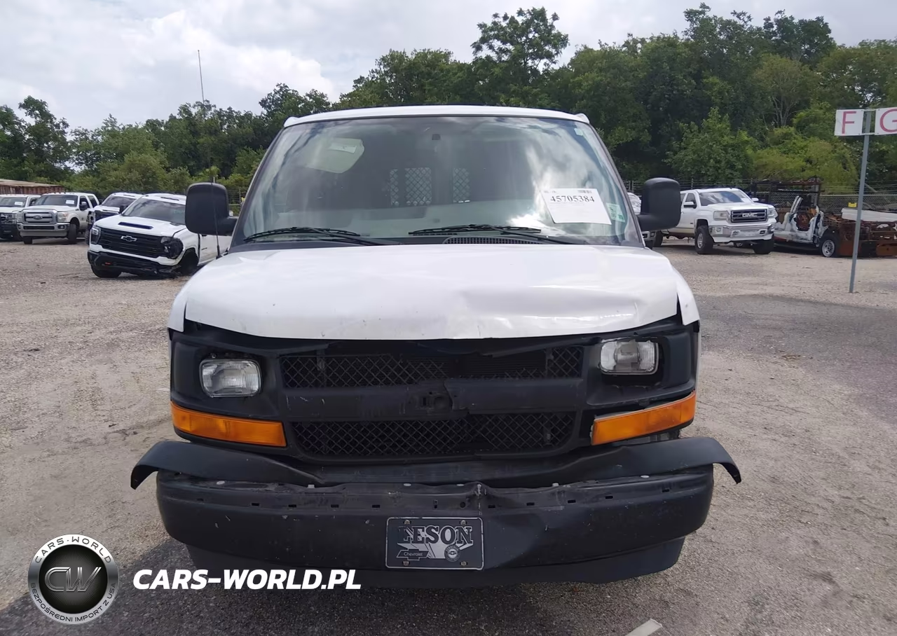 2017 Chevrolet Express 2500 Work Van VIN:1GCWGAFF2H1111436 - 12