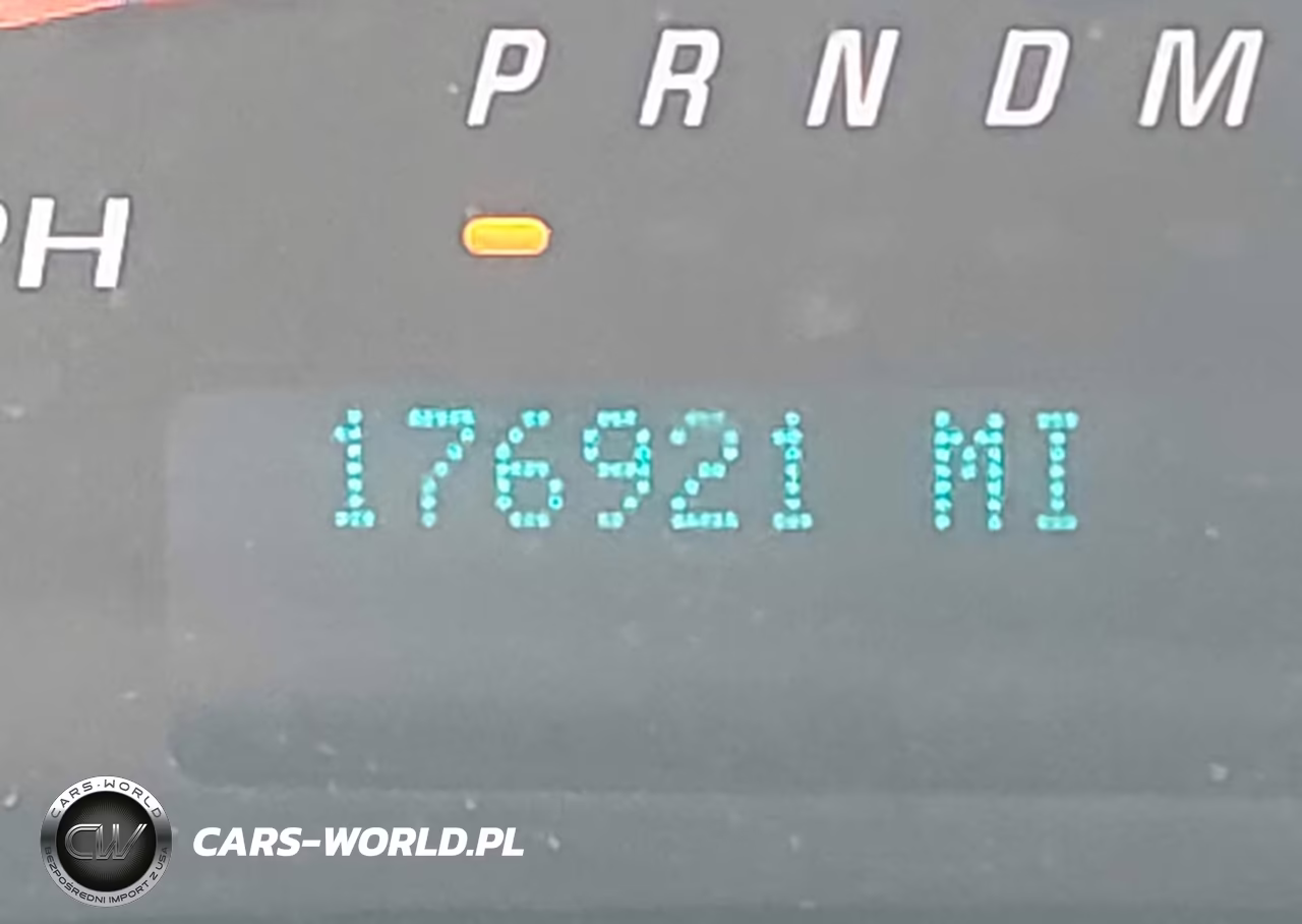 2017 Chevrolet Express 2500 Work Van VIN:1GCWGAFF2H1111436 - 15