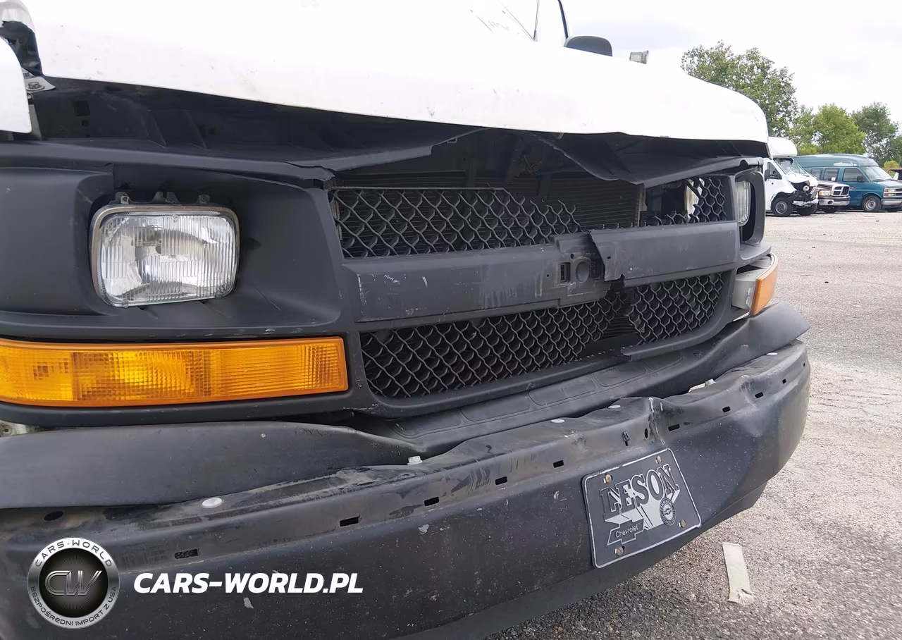 2017 Chevrolet Express 2500 Work Van VIN:1GCWGAFF2H1111436 - 17