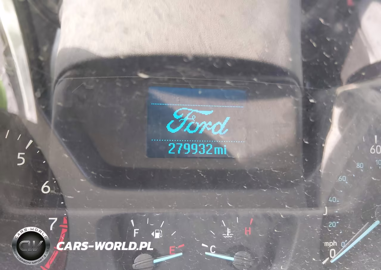 2016 Ford Transit-150 VIN:1FTYE1ZM5GKB10556 - 15