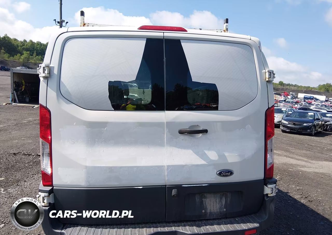 2016 Ford Transit-150 VIN:1FTYE1ZM5GKB10556 - 16