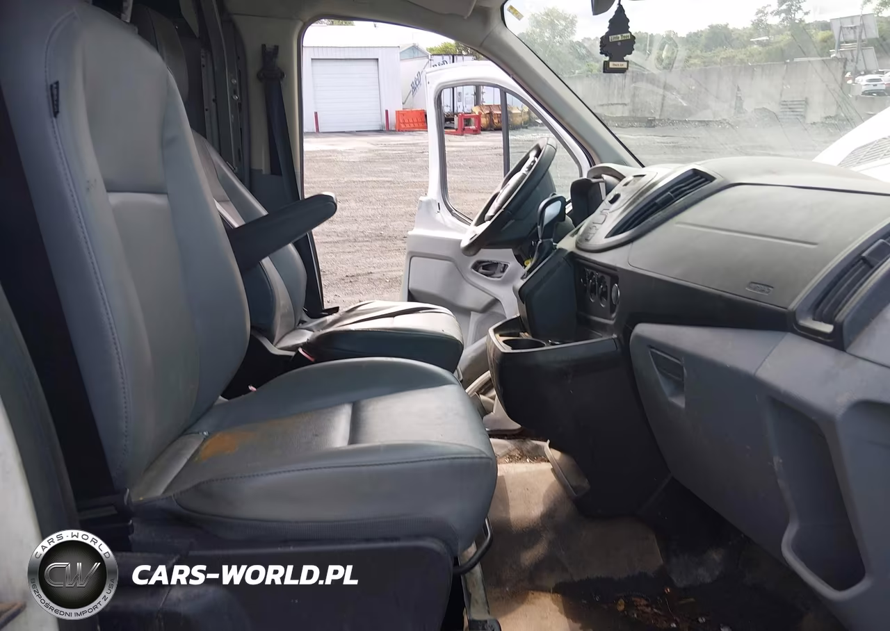 2016 Ford Transit-150 VIN:1FTYE1ZM5GKB10556 - 5
