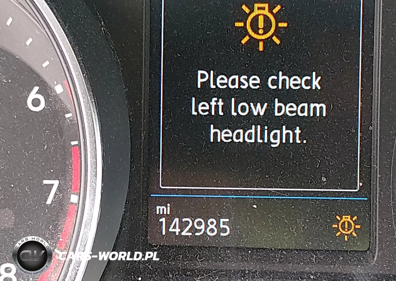2018 Volkswagen Tiguan 2.0T S VIN:3VV1B7AX6JM081346 - 16