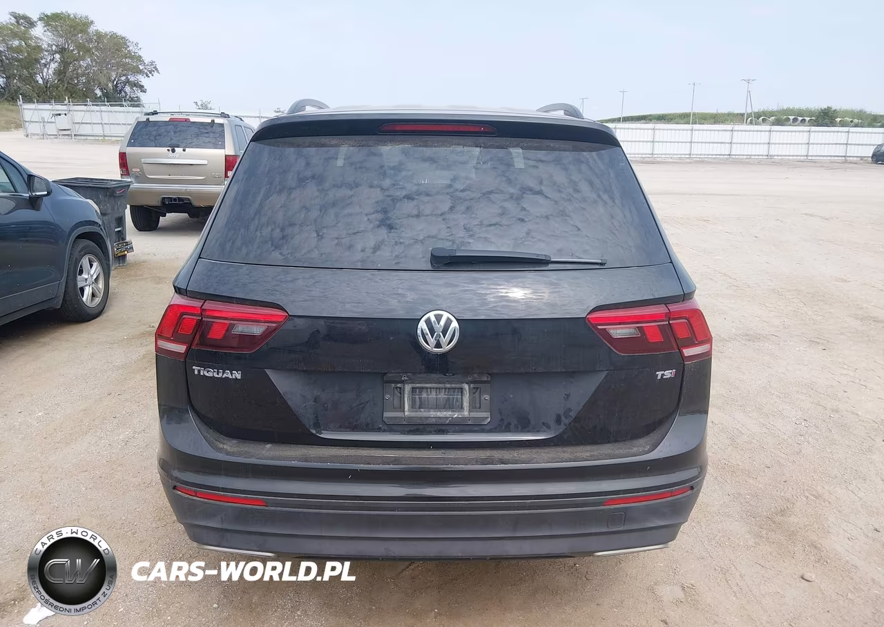 2018 Volkswagen Tiguan 2.0T S VIN:3VV1B7AX6JM081346 - 17