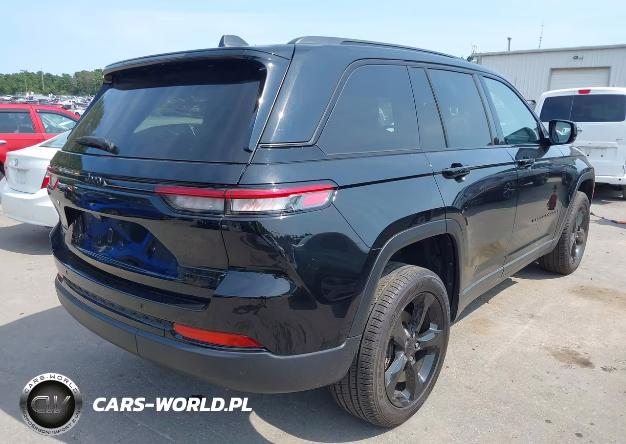 2025 Jeep Grand Cherokee Limited 4X4 VIN:1C4RJHBG1SC269719 - 4