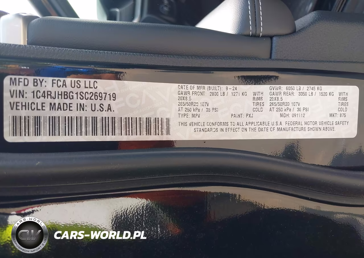 2025 Jeep Grand Cherokee Limited 4X4 VIN:1C4RJHBG1SC269719 - 9