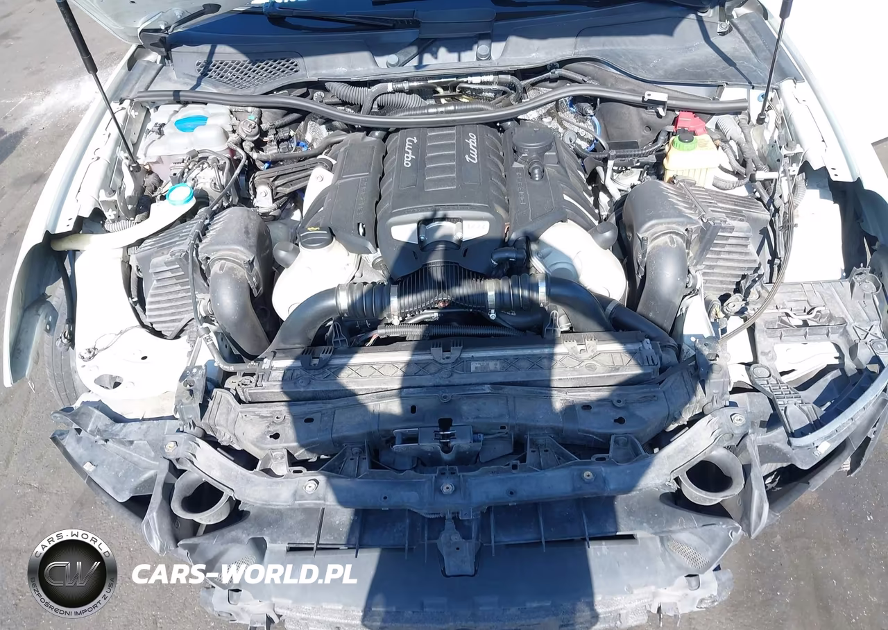 2015 Porsche Cayenne Turbo VIN:WP1AC2A24FLA80531 - 10