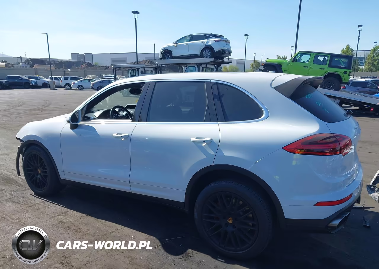 2015 Porsche Cayenne Turbo VIN:WP1AC2A24FLA80531 - 15