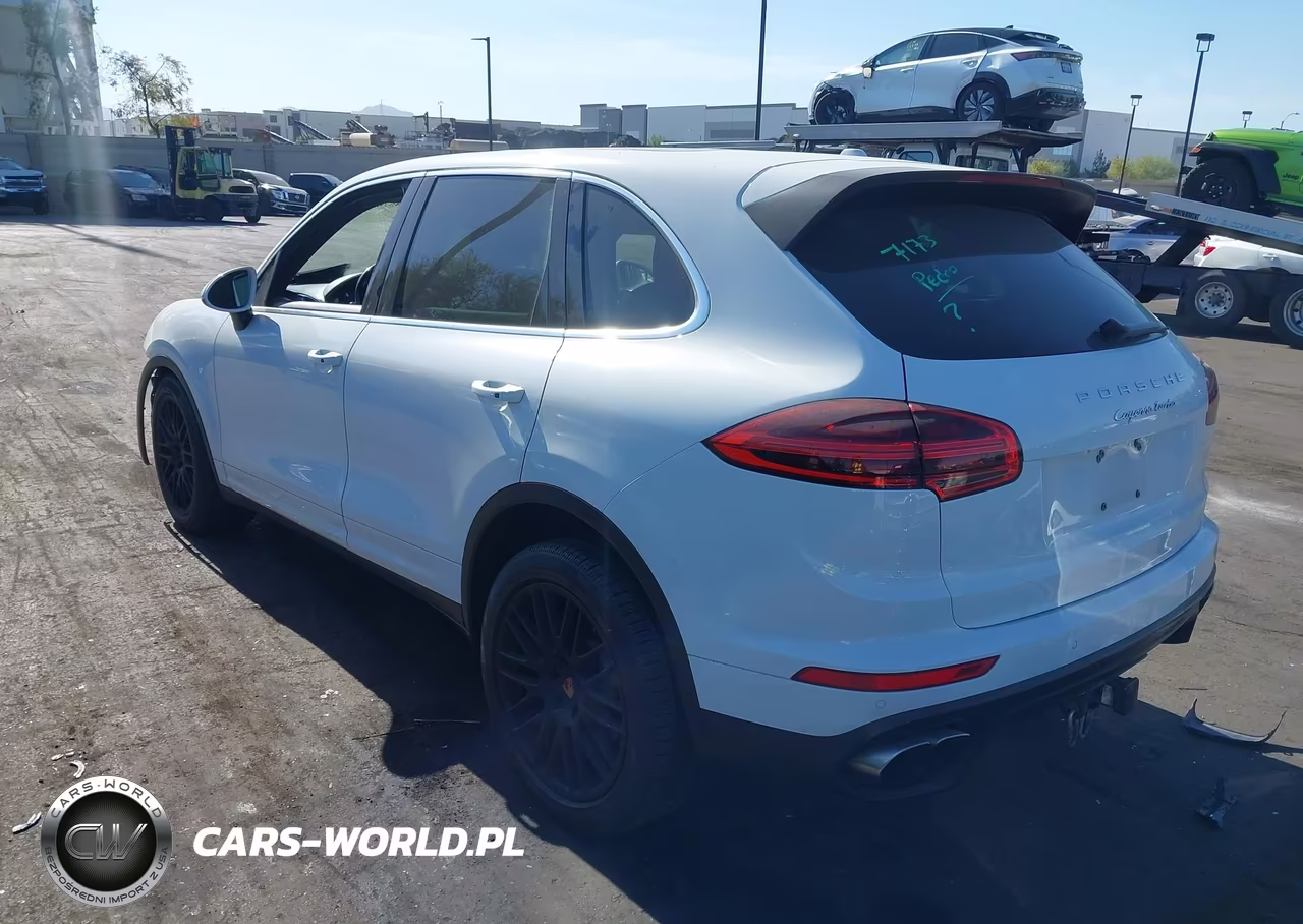 2015 Porsche Cayenne Turbo VIN:WP1AC2A24FLA80531 - 3