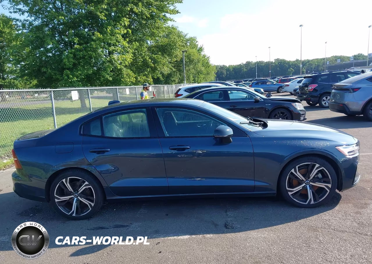 2024 Volvo S60 B5 Core Dark Theme VIN:7JRL12FK7RG322588 - 13