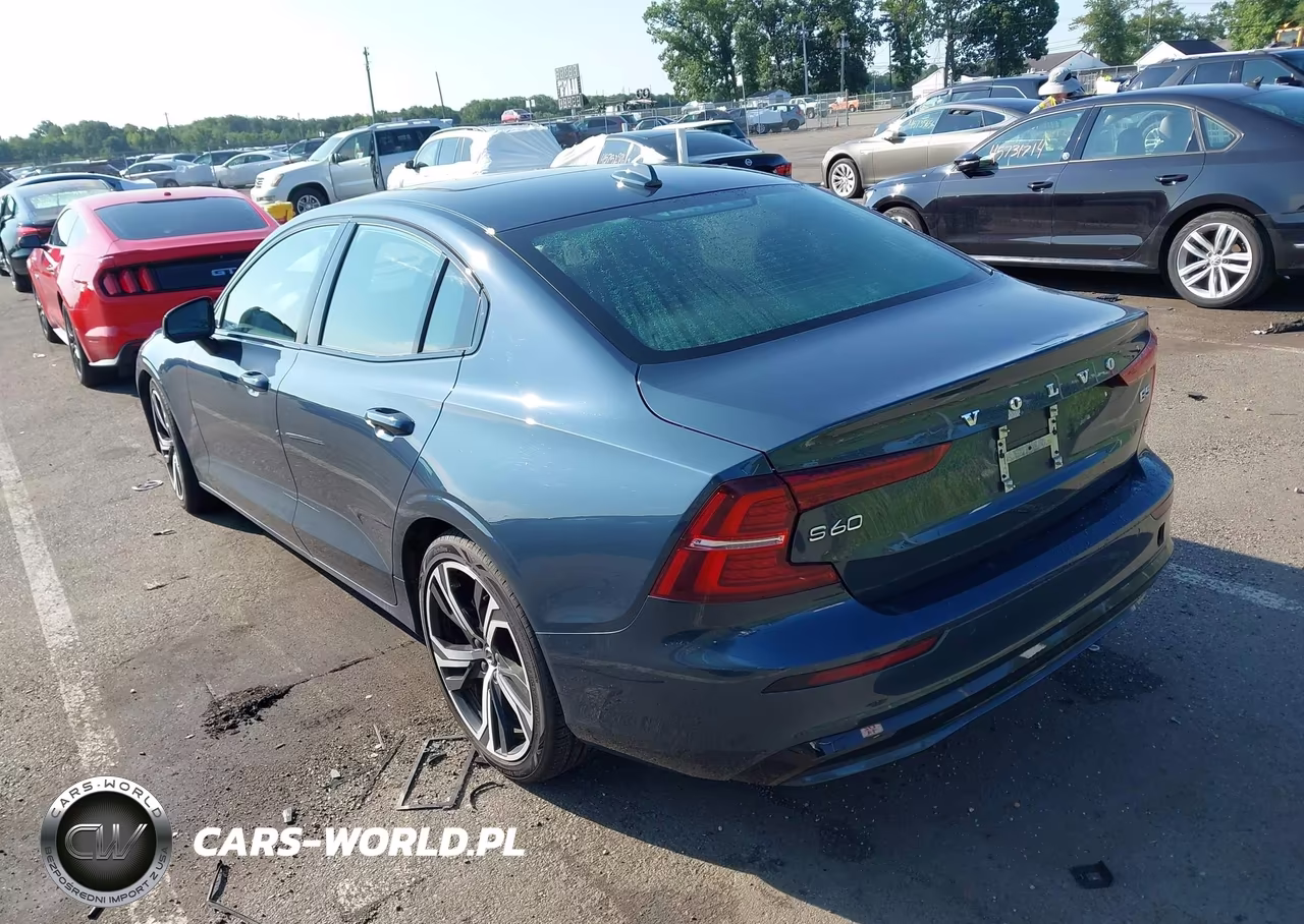2024 Volvo S60 B5 Core Dark Theme VIN:7JRL12FK7RG322588 - 3