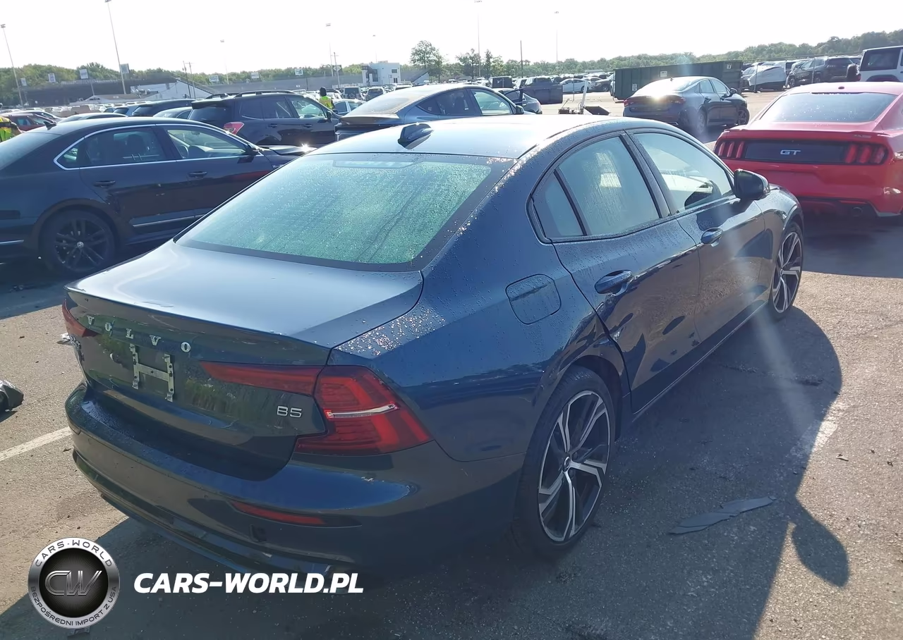 2024 Volvo S60 B5 Core Dark Theme VIN:7JRL12FK7RG322588 - 4