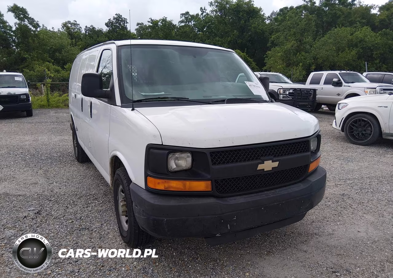 2013 Chevrolet Express 2500 Work Van – zdjęcie 1 z 16