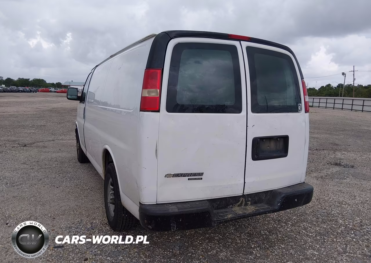 2013 Chevrolet Express 2500 Work Van VIN:1GCWGFCA7D1184446 - 3