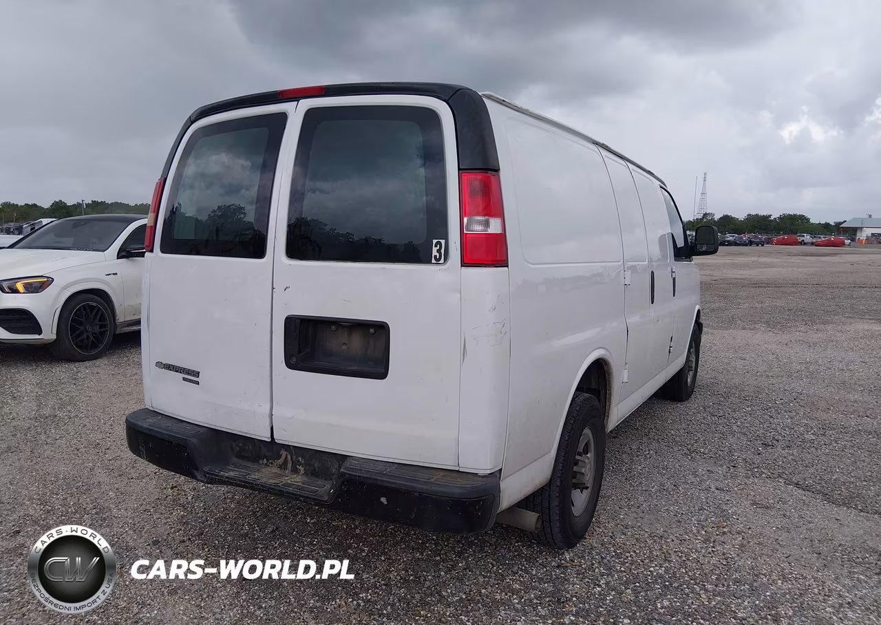 2013 Chevrolet Express 2500 Work Van VIN:1GCWGFCA7D1184446 - 4