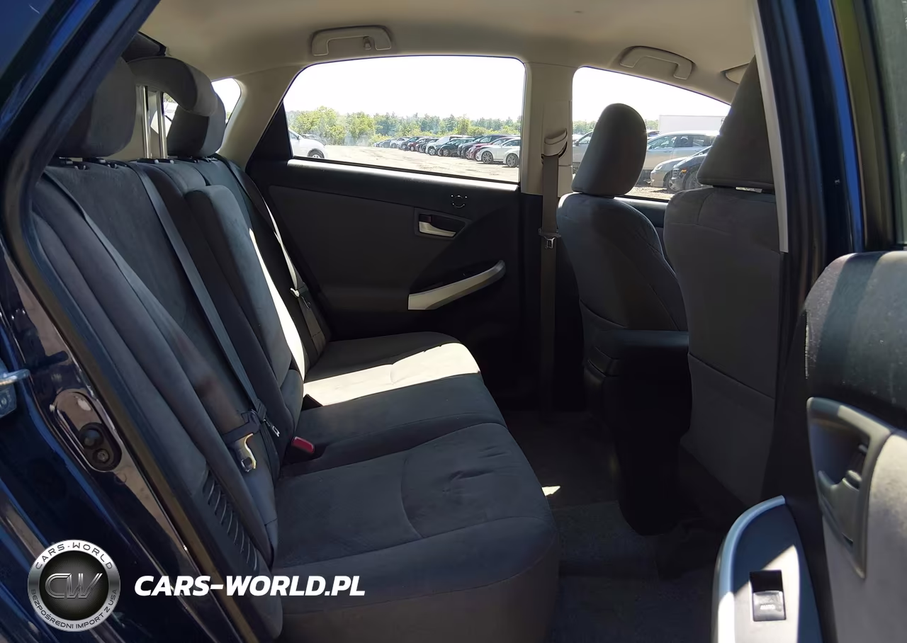 2015 Toyota Prius Two VIN:JTDKN3DU2F1872983 - 8