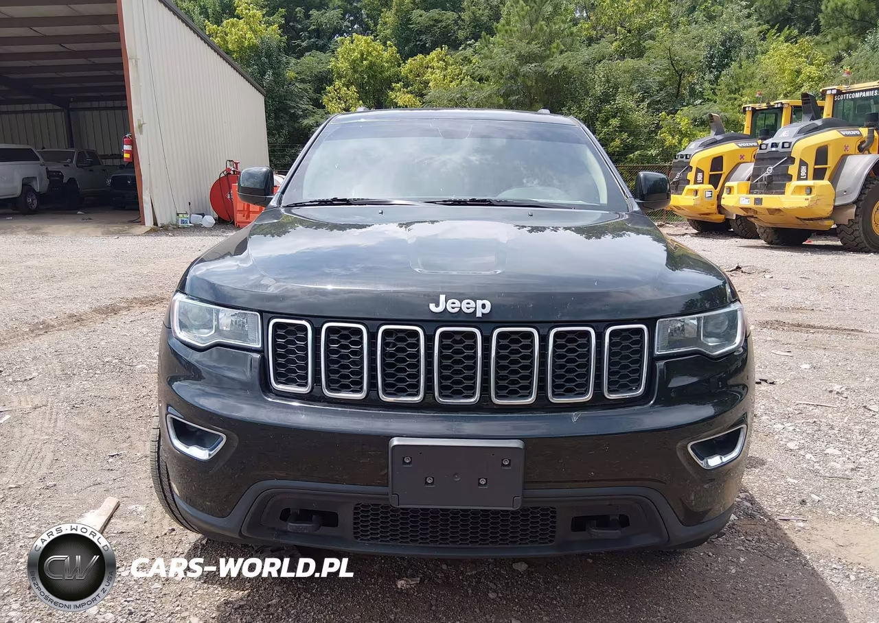 2019 Jeep Grand Cherokee Laredo E 4X4 VIN:1C4RJFAG5KC748649 - 12
