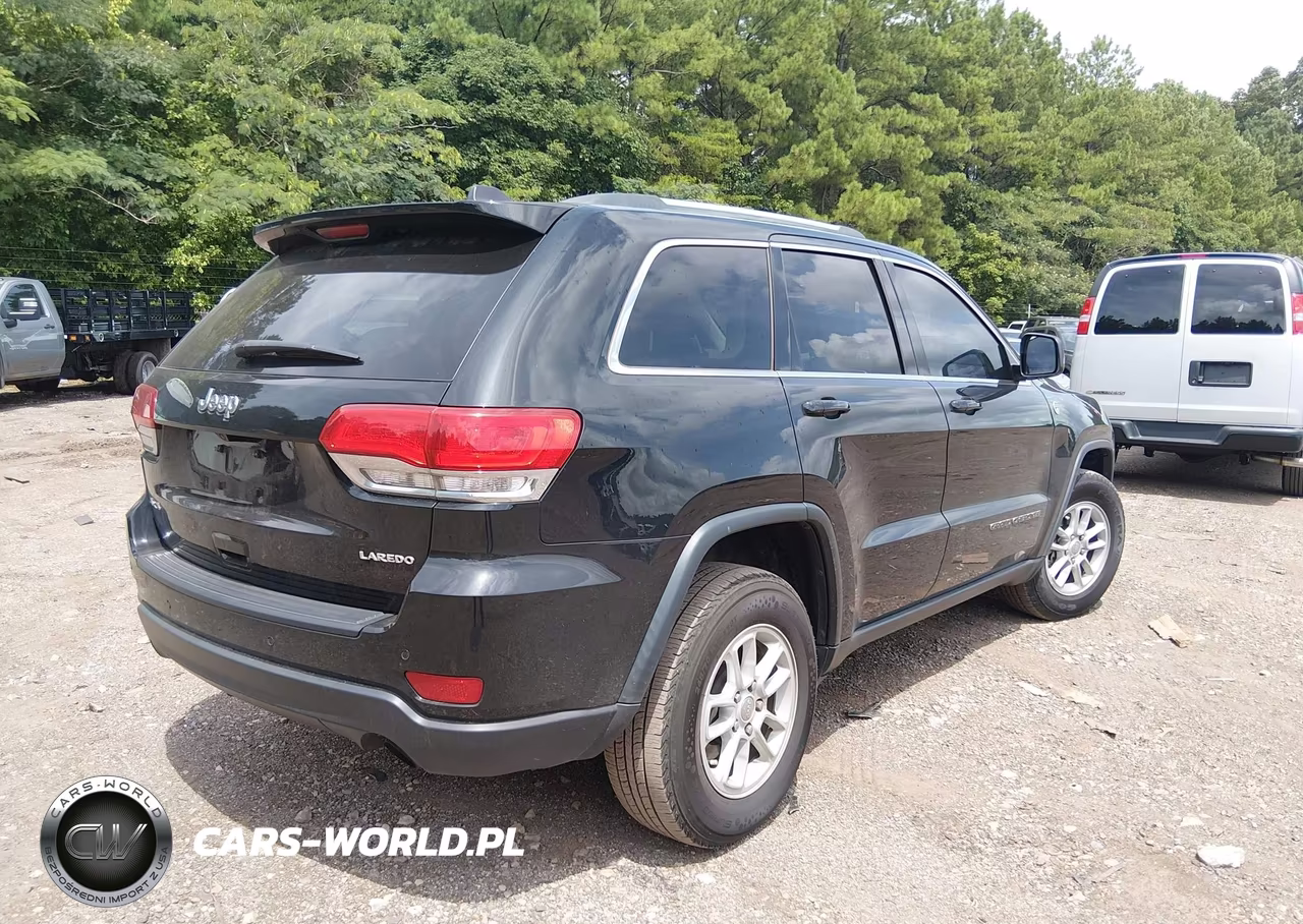 2019 Jeep Grand Cherokee Laredo E 4X4 VIN:1C4RJFAG5KC748649 - 4