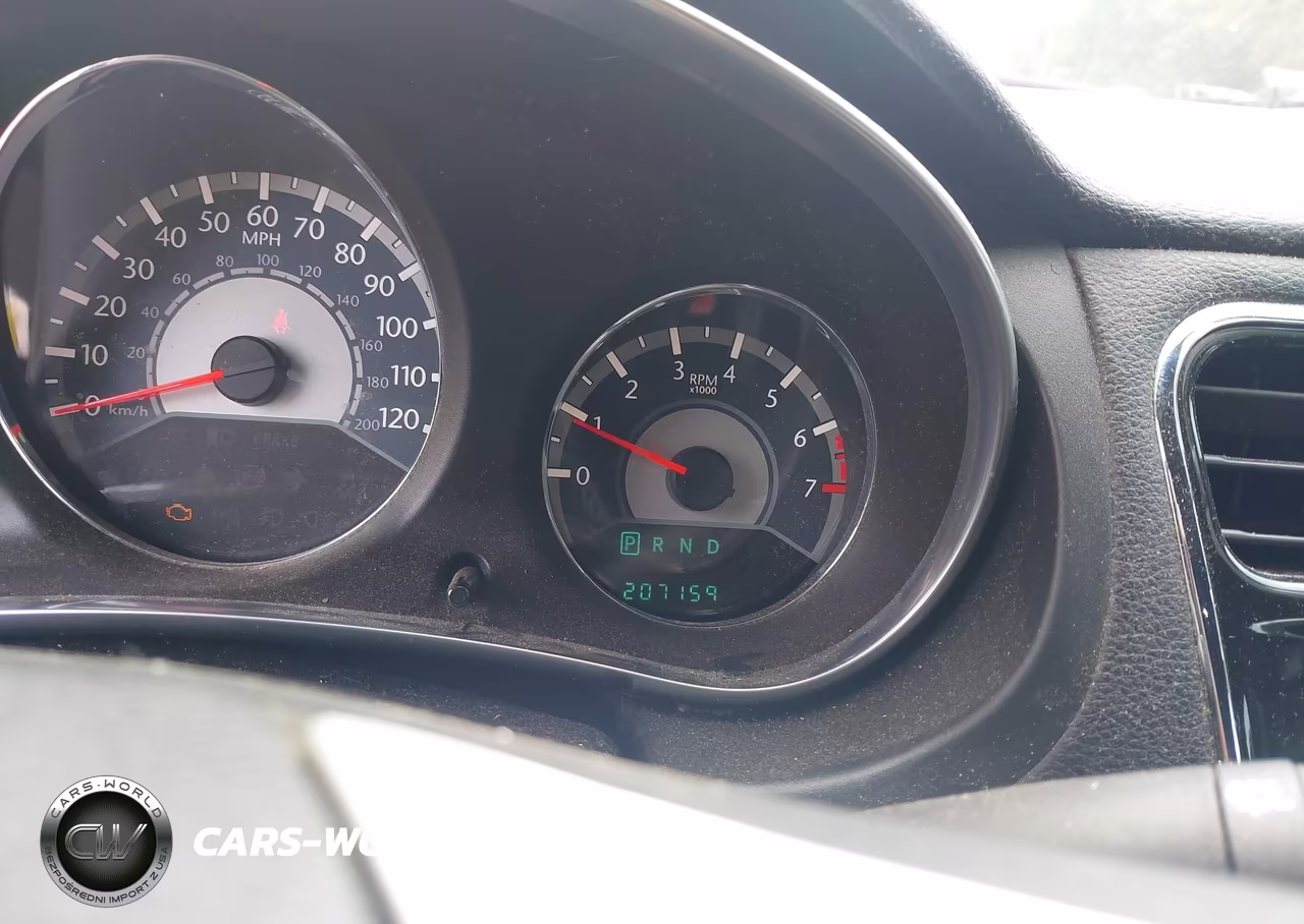 2014 Chrysler 200 Touring VIN:1C3CCBBB0EN198110 - 7