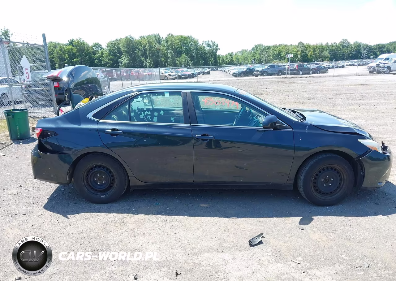 2015 Toyota Camry Le VIN:4T1BF1FK0FU072609 - 13