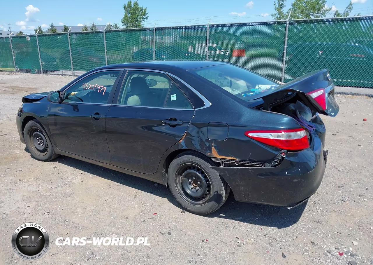 2015 Toyota Camry Le VIN:4T1BF1FK0FU072609 - 3