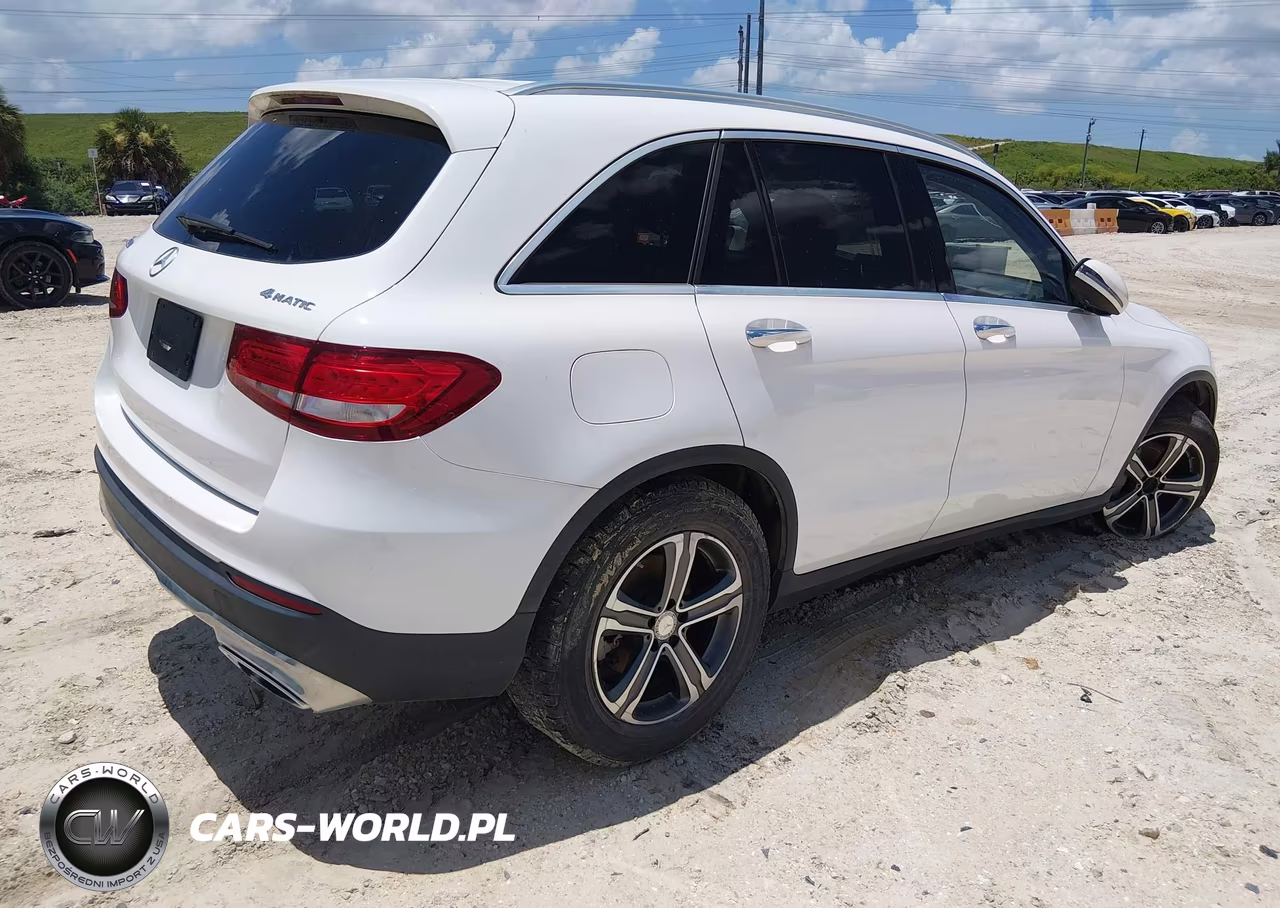 2016 Mercedes-Benz Glc 300 4Matic VIN:WDC0G4KB1GF025105 - 4