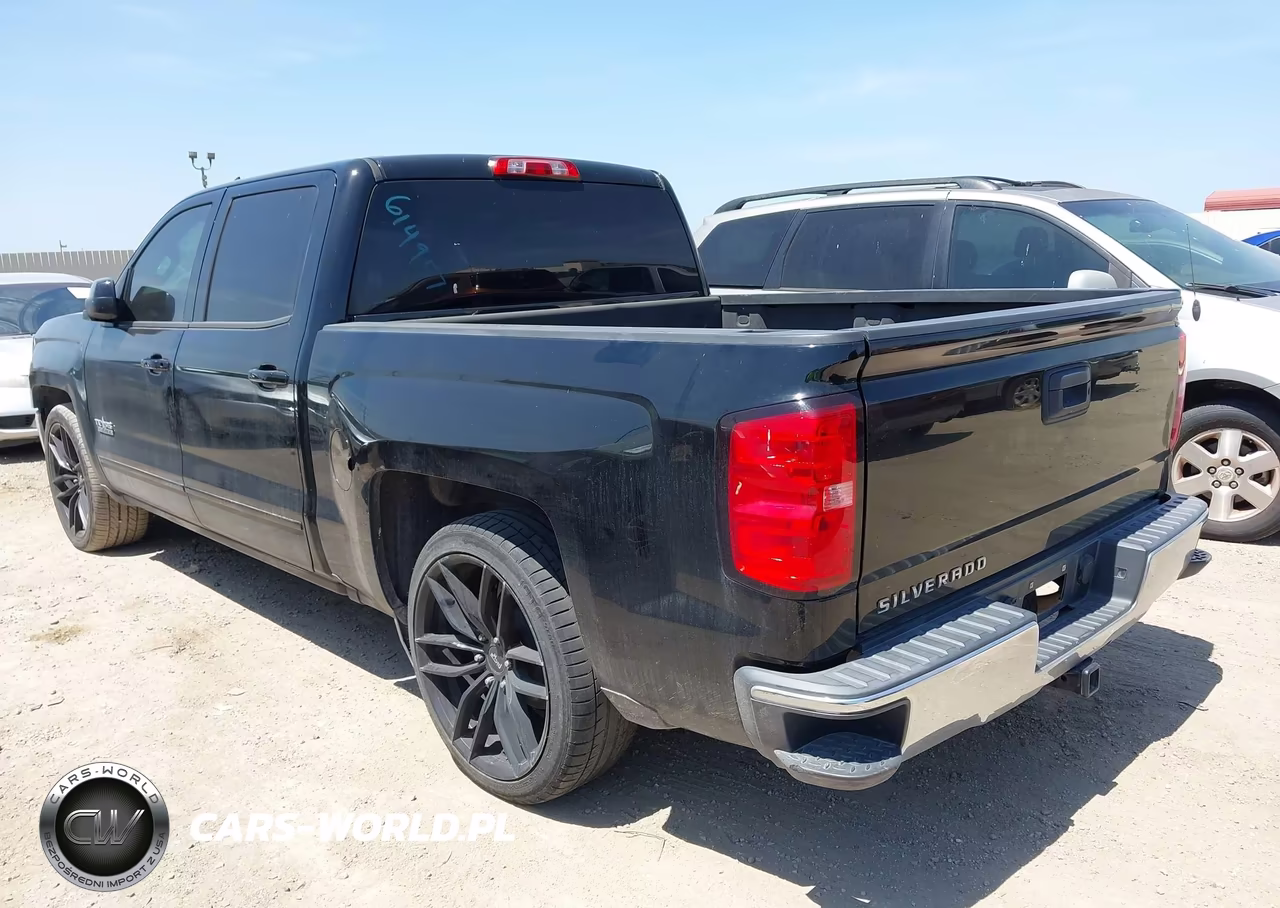 2018 Chevrolet Silverado 1500 1Lt VIN:3GCPCREC7JG614957 - 3